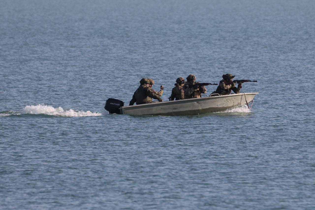 Група російських військових на Херсонському напрямку